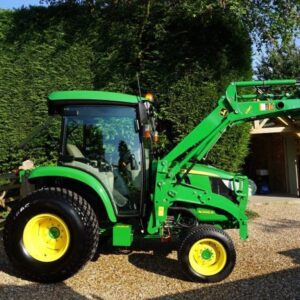 2017 JOHN DEERE 4066R COMPACT